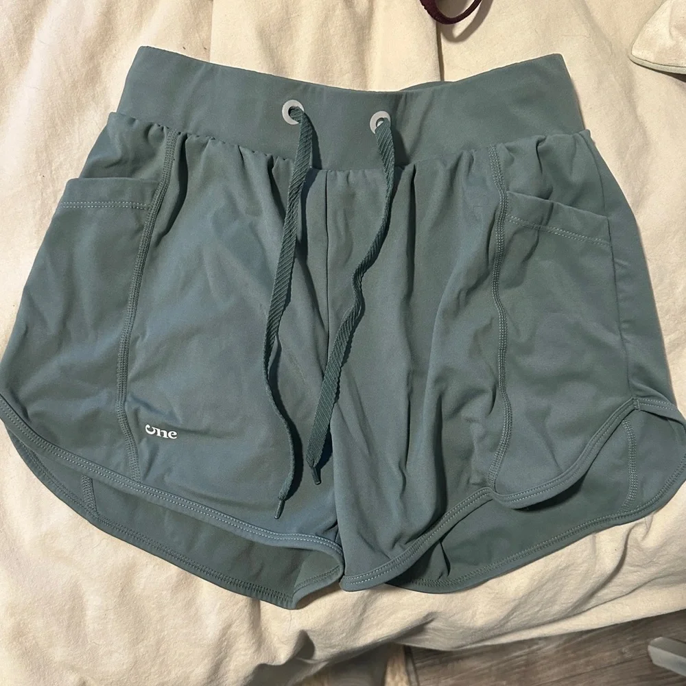 Musesonly Rendezvous Shorts - Picture 2 of 3